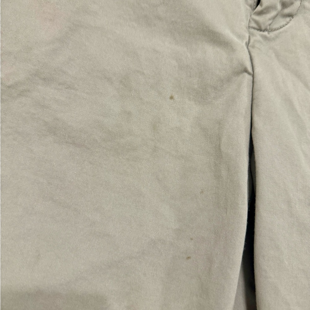 Tommy Hilfiger Men's Light Tan Flat Front Shorts - Picture 2 of 11